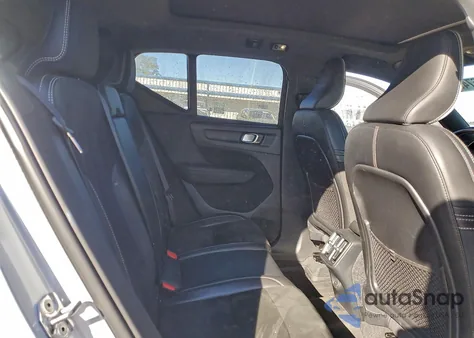 2020 Volvo Xc40 T5 R-Design из США, поврежденный, VIN YV4162UM8L2344371